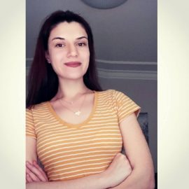 Psikolog Pınar Artukoğlu